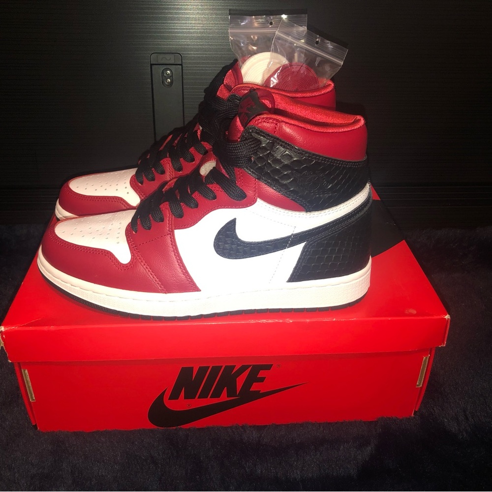 Nike Air Jordan - High OG